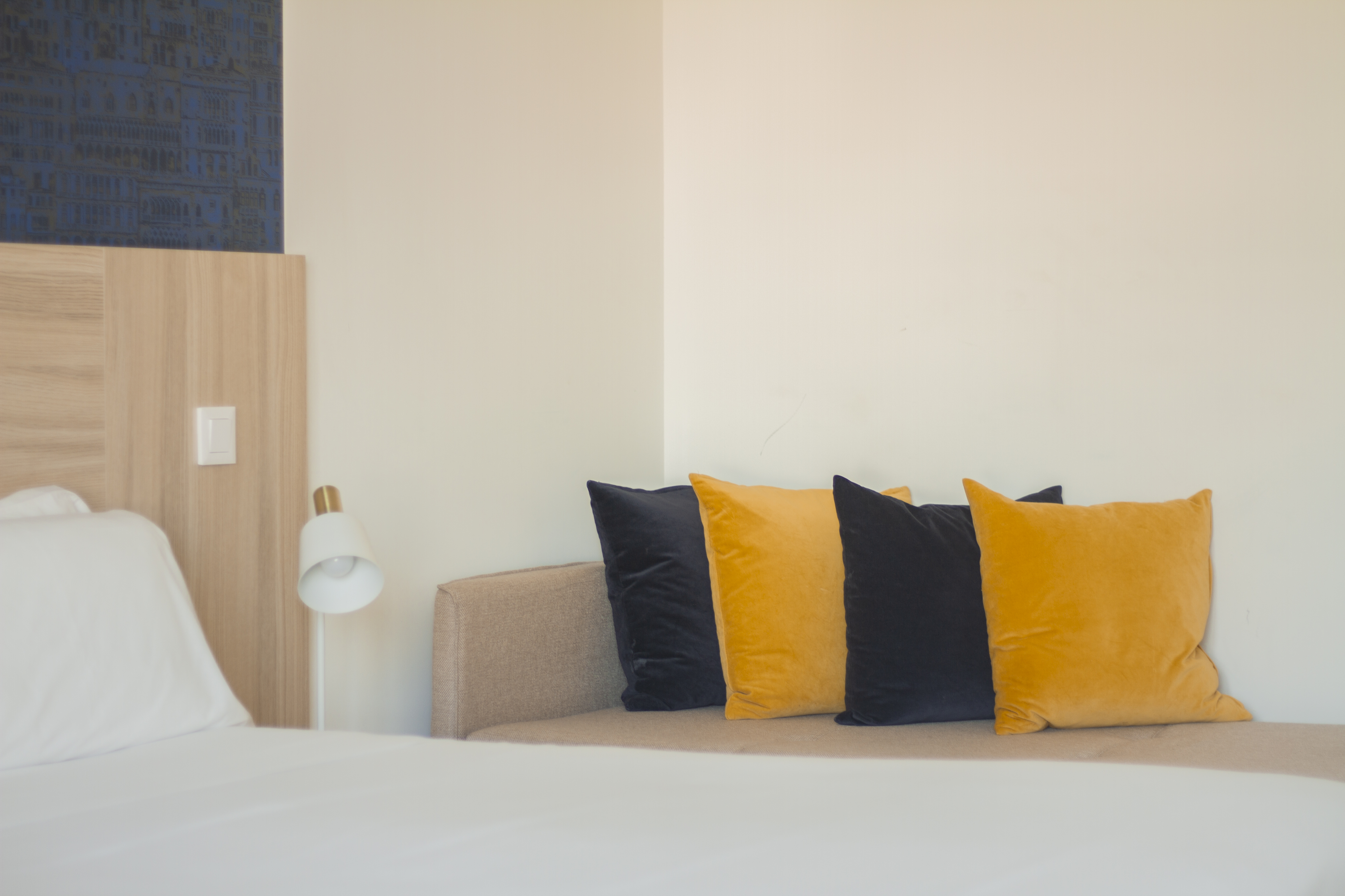 Room Select Porto Suites 16/34