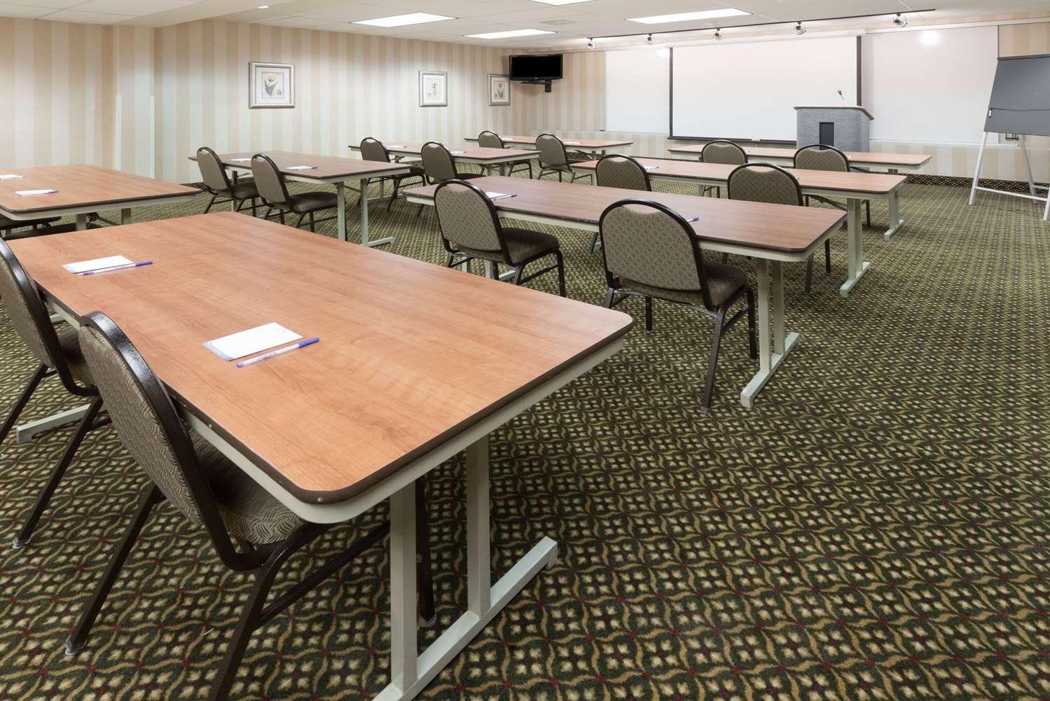 Baymont By Wyndham Indianapolis South 33/40