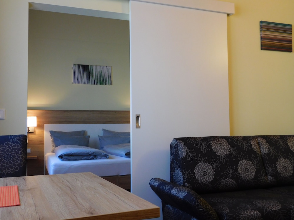 Hotel Konrad Poetzel Holzkirchen 34/50