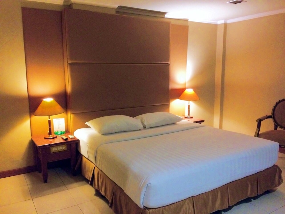 Hotel Olympic 5/36