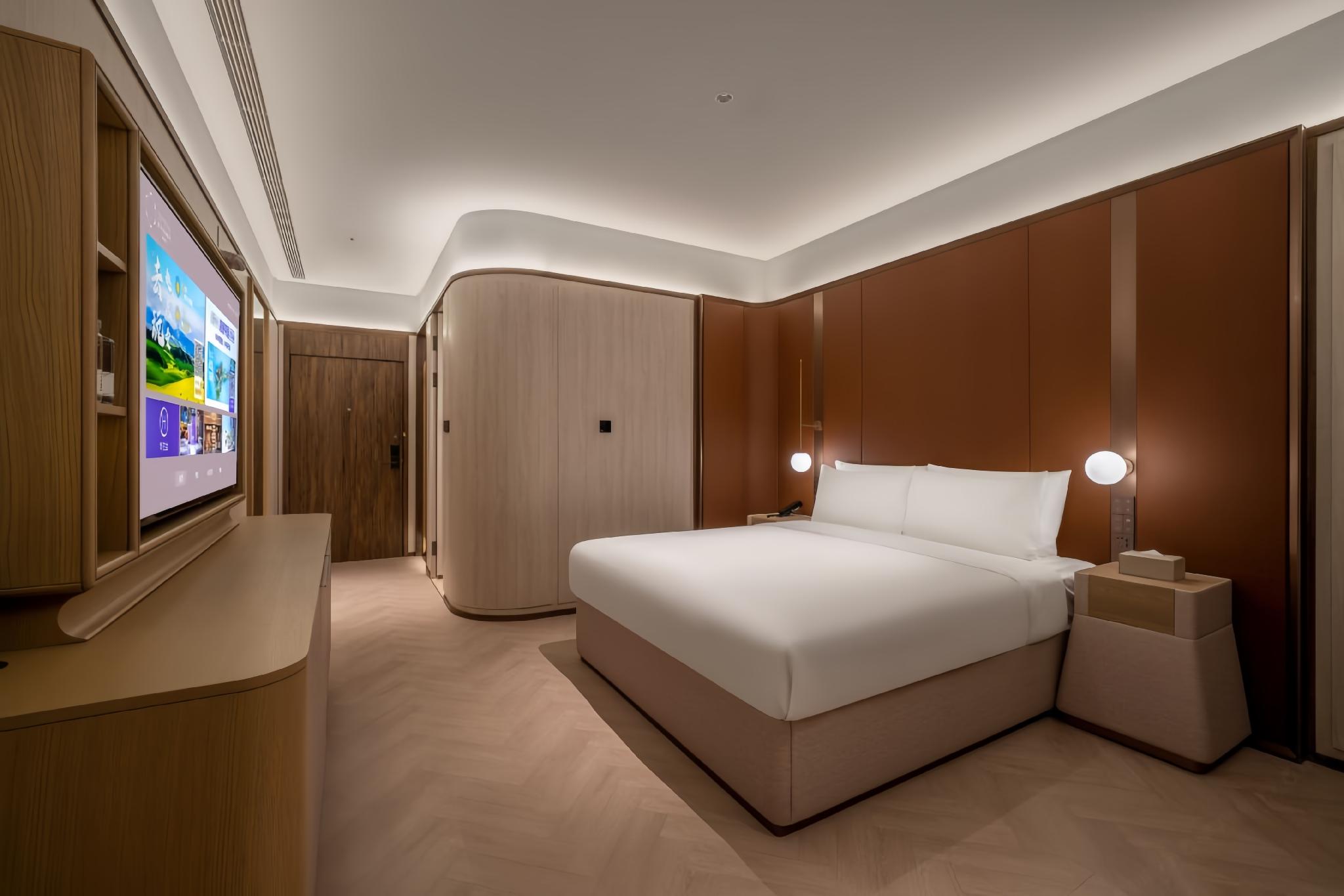 Executive, Queen Bed