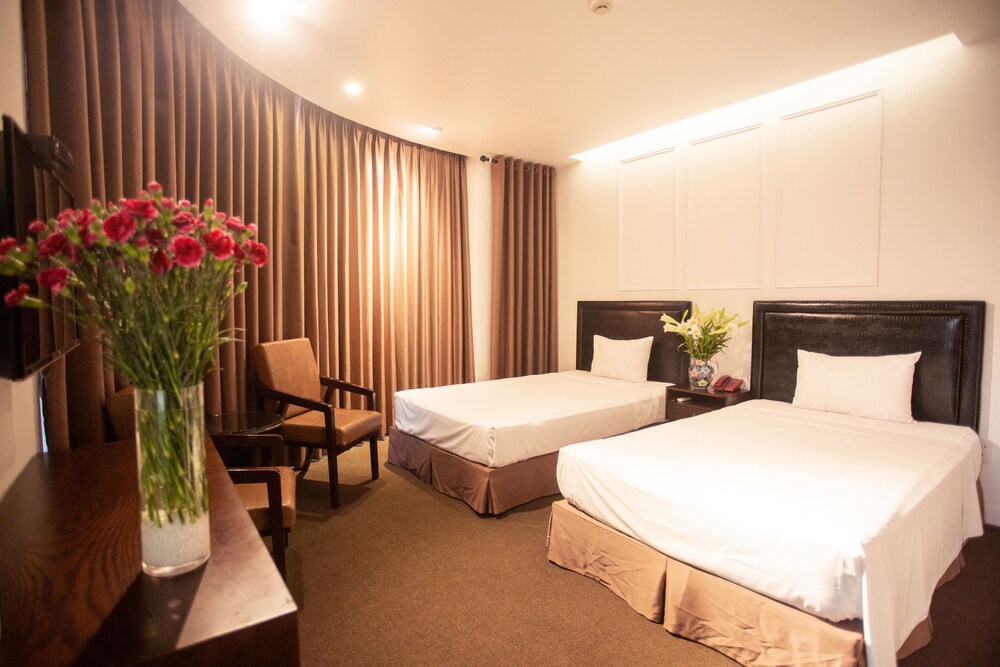 Dinh Hotel 16/24