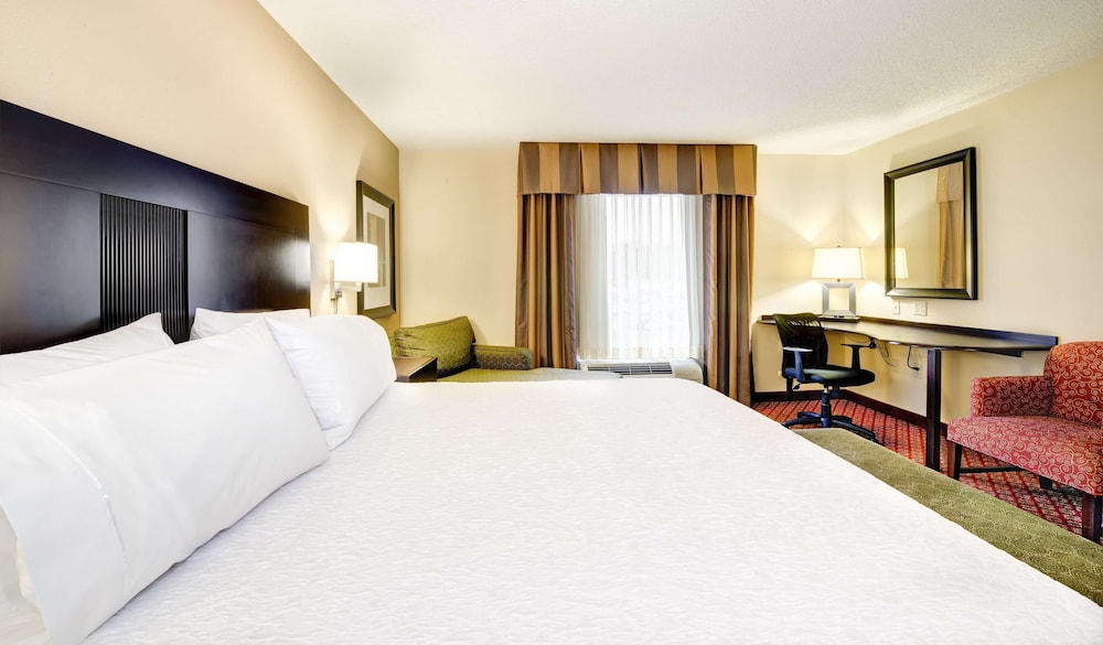 Hampton Inn And Suites Scottsboro 13/44