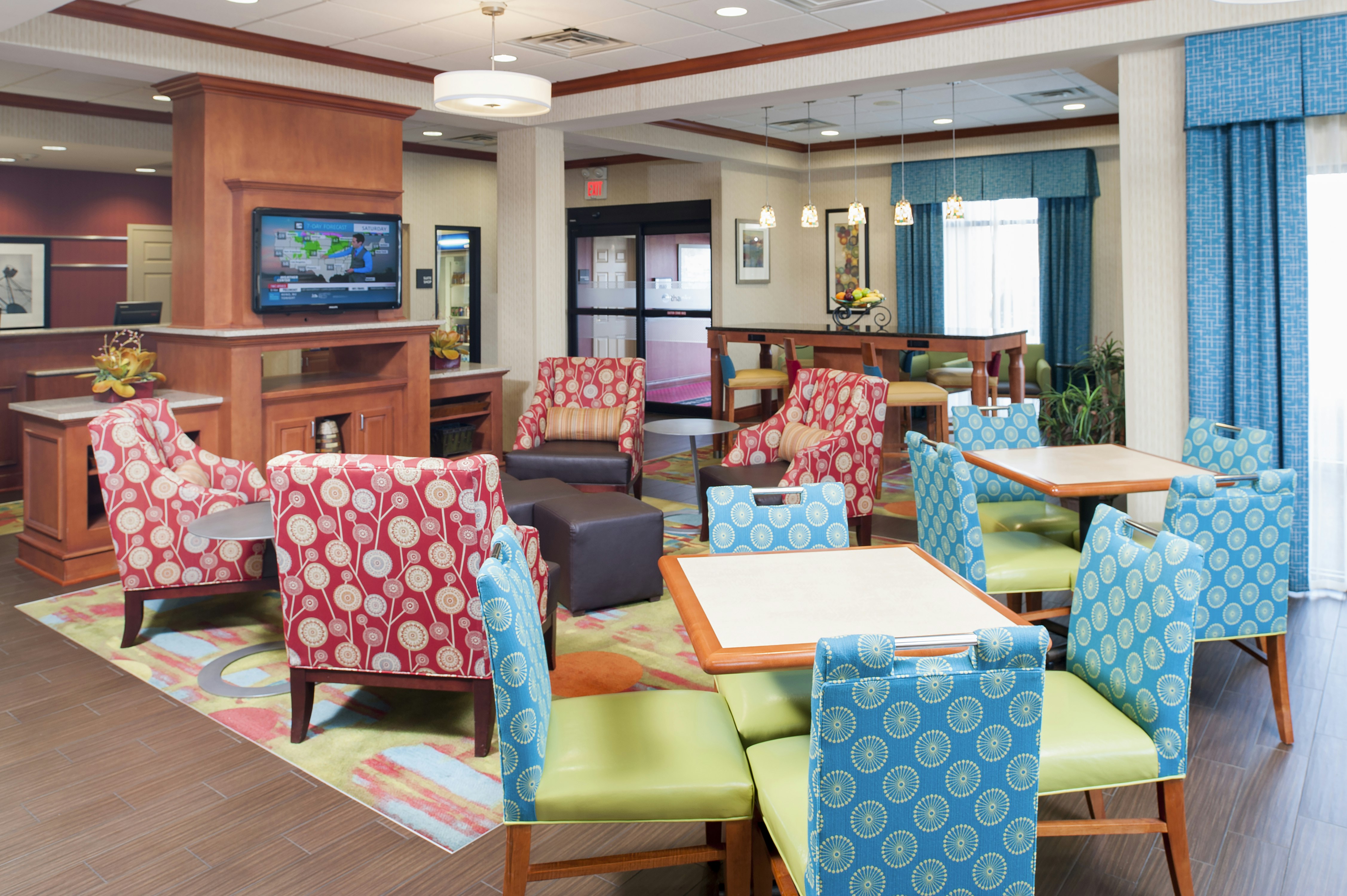 Hampton Inn Jacksonville Il 18/28