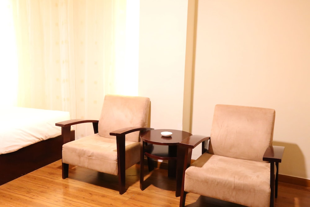Baiyun City Hotel 30/42