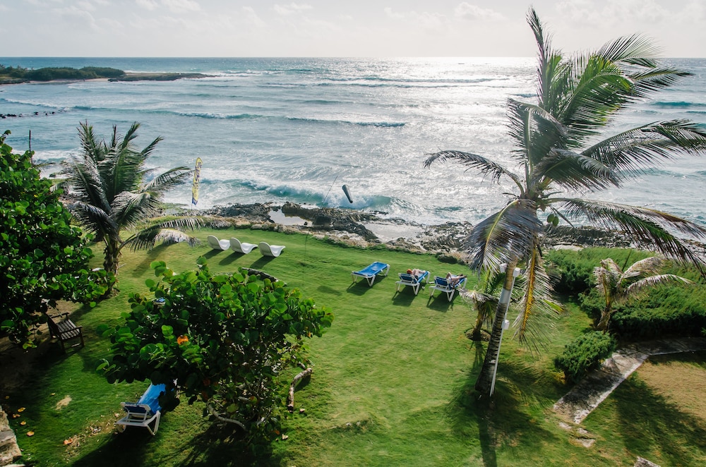 Ocean Spray Beach Apartments 36/50