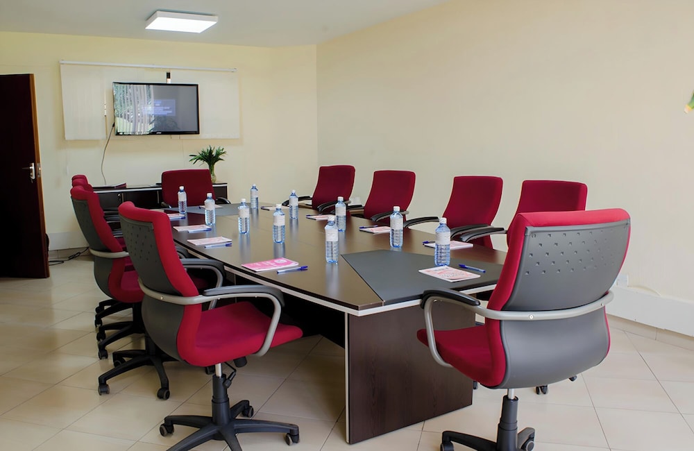 Norfolk Towers Serviced Apartments 16/22