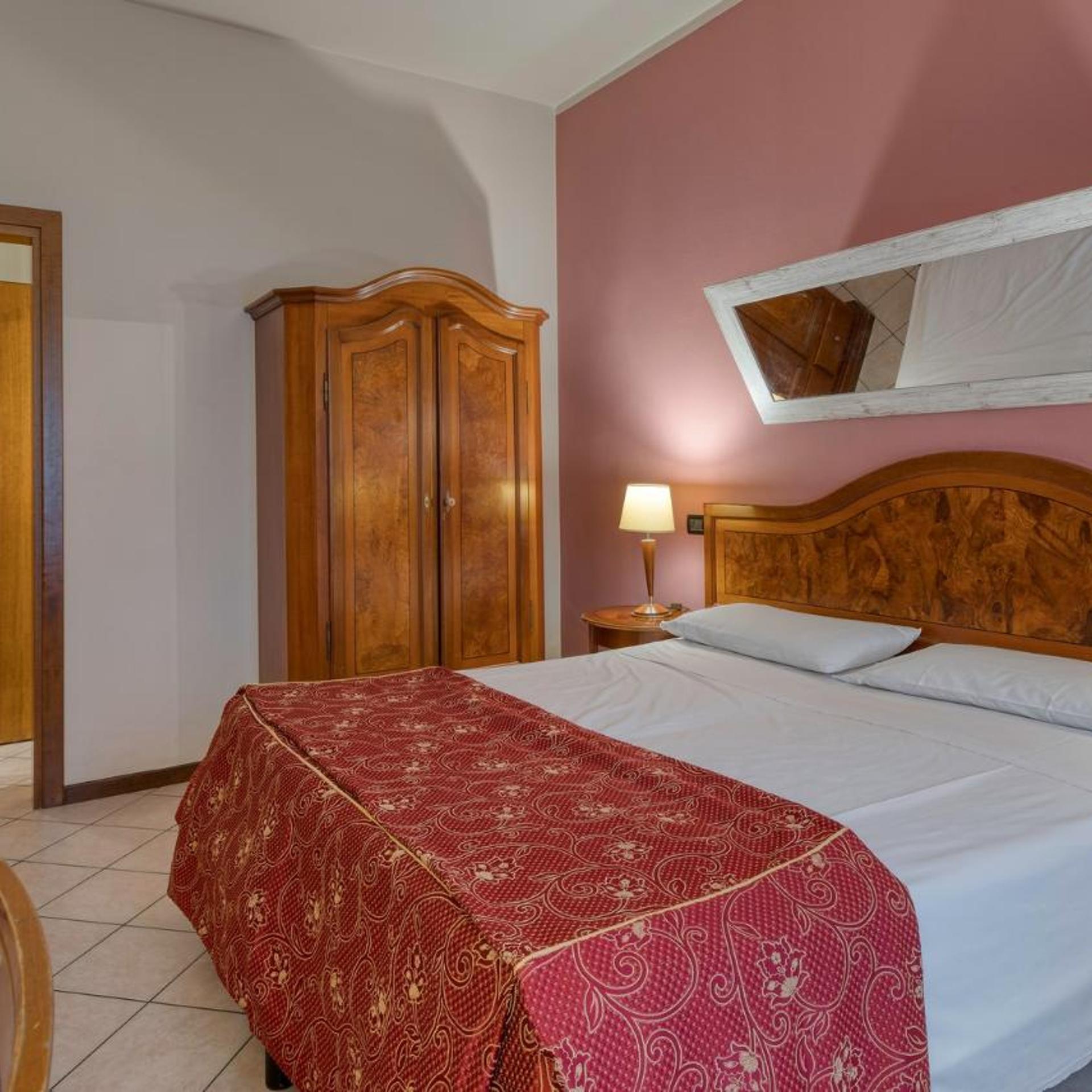 Budget, Double Bed