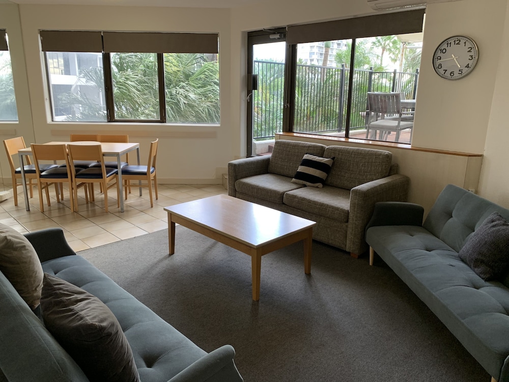 Tiki Hotel Apartments Surfers Paradise 38/71
