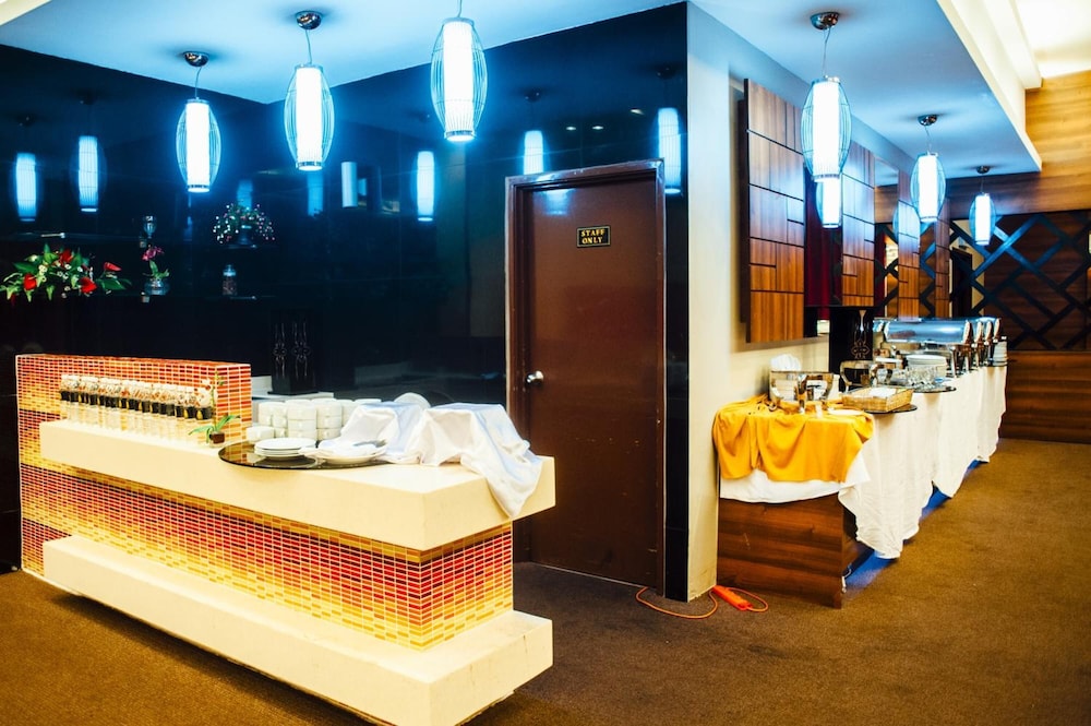 Hotel Darul Makmur 46/61