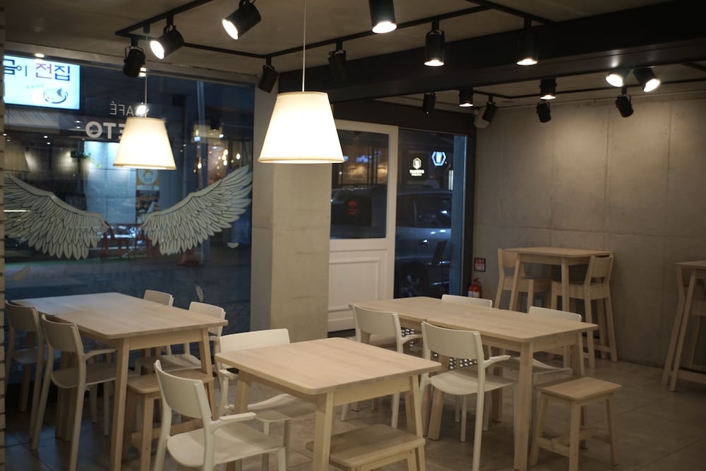 Hotel Creto Myeongdong 38/44