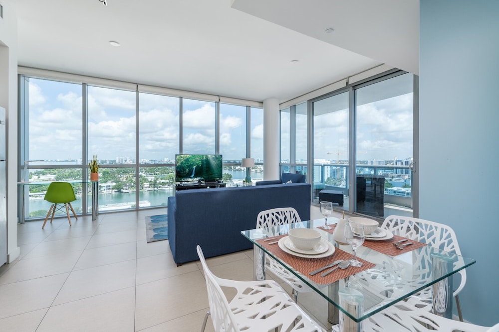 Global Luxury Apartments At Monte Carlo By Global 54/70