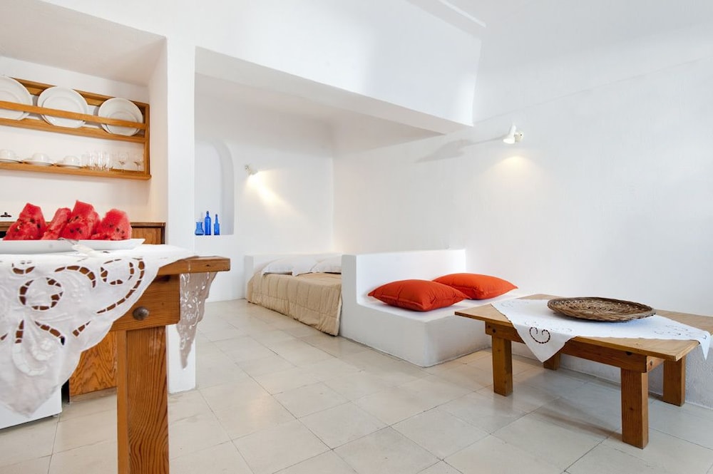 Krokos Villas 6/34