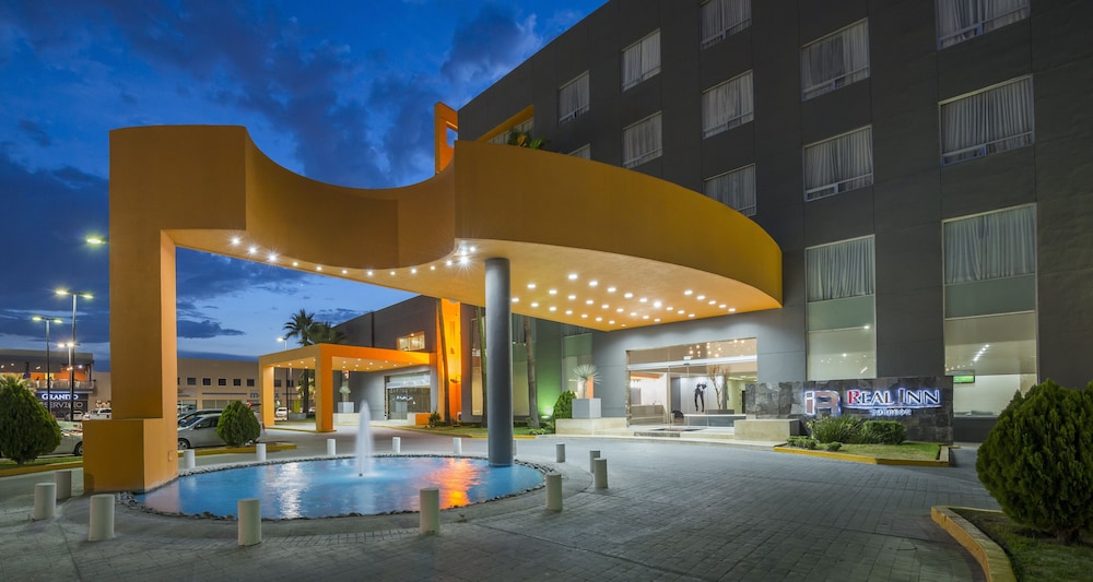 Real Inn Torreon 2/50