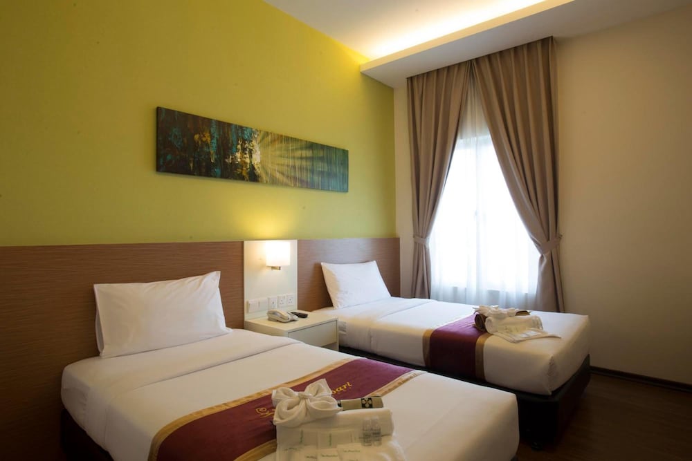 Amansari Hotel Desaru 4/25