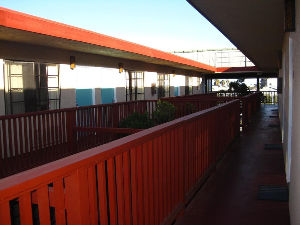 Sunrise Inn San Diego 6/44