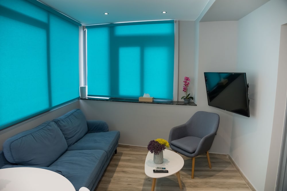 Connect Studios & Apartments 23/47