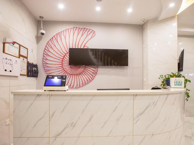 Lobby at Shell Shanghai Oriental Pearl Century Avenue Metro Station Store, SHANGHAI
