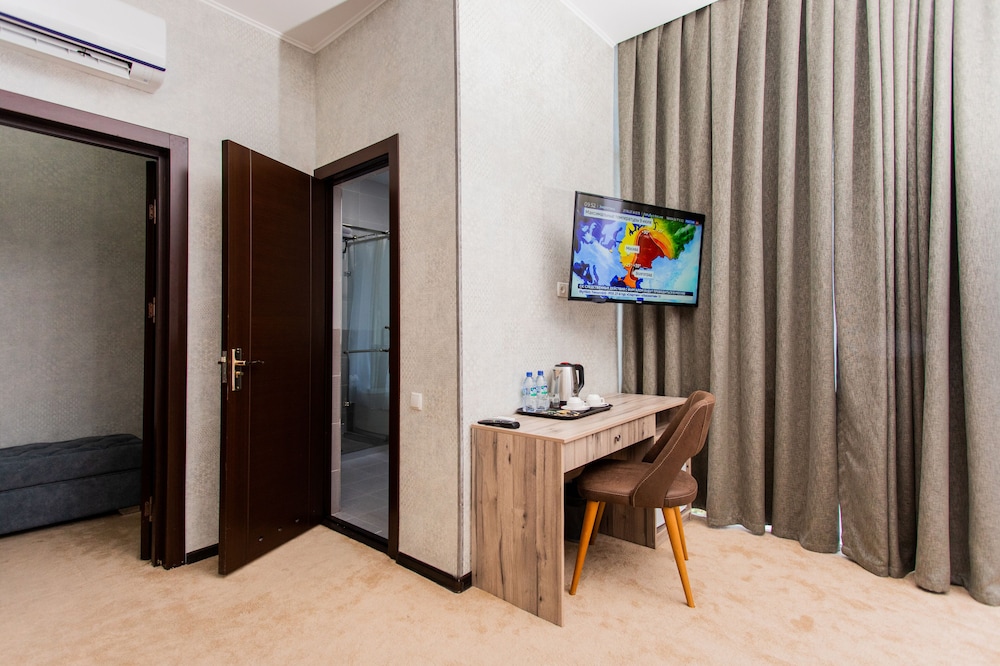 Gabrielle International Hotel 32/50