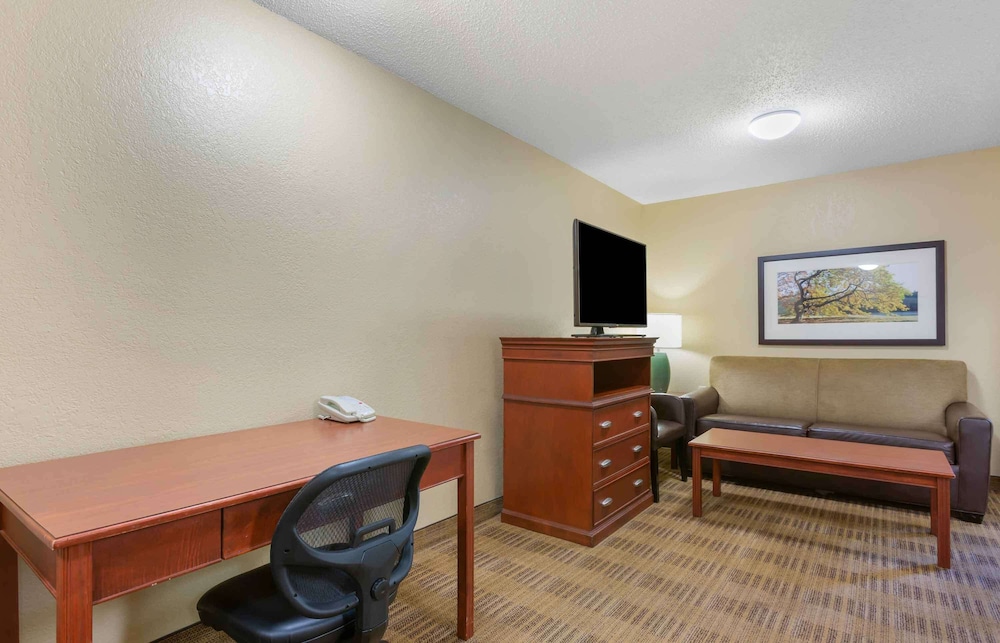 Extended Stay America - Toledo - Maumee 49/55