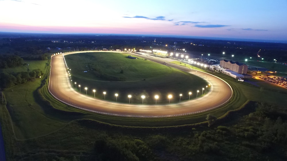 Vernon Downs Casino and Hotel 13/45