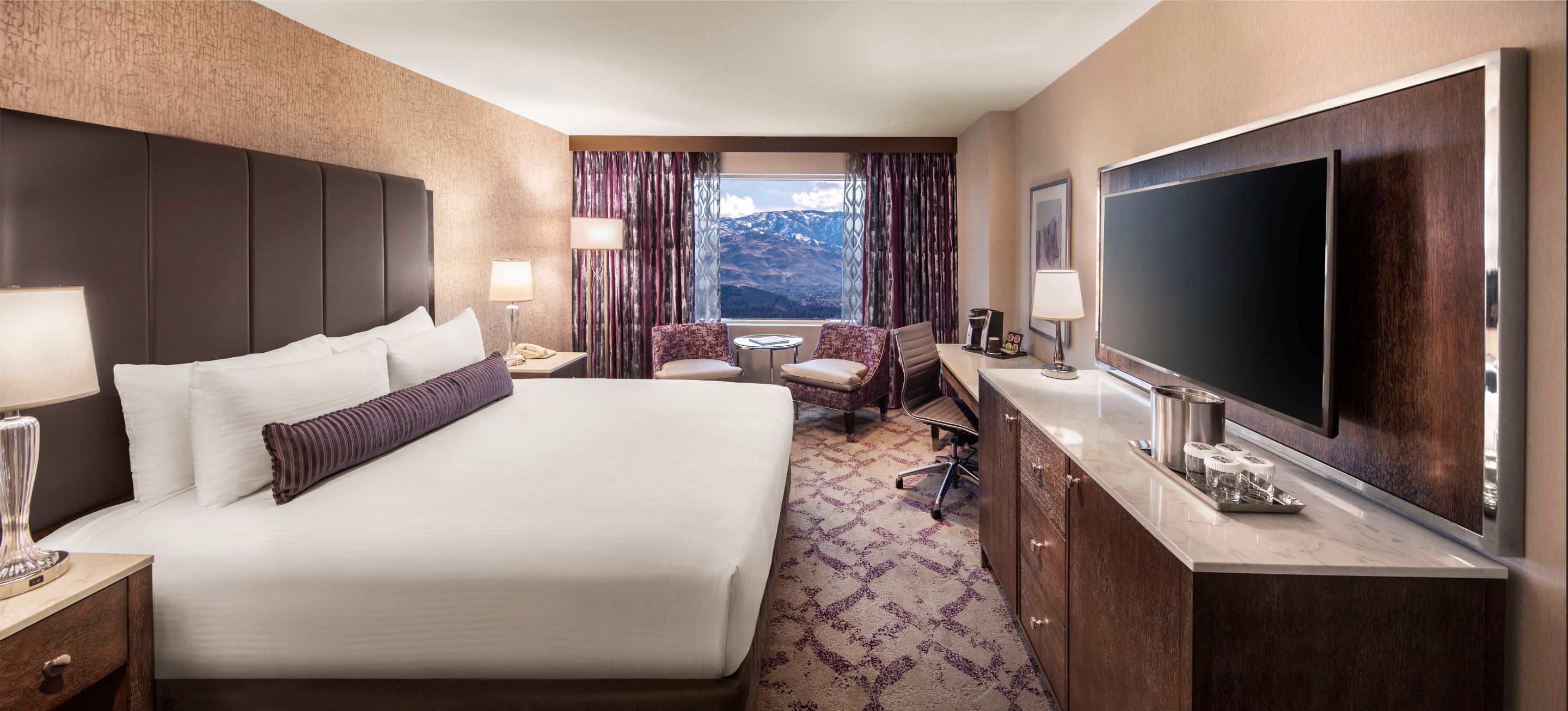 Room, King Bed, with View