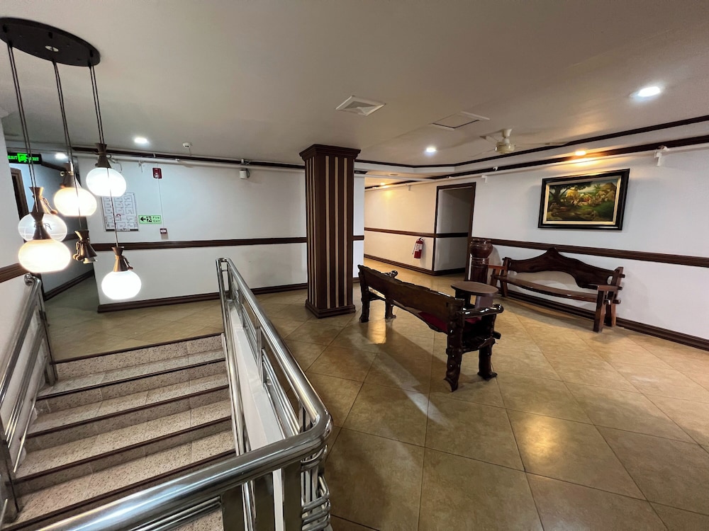 Rossa Hotel 36/50