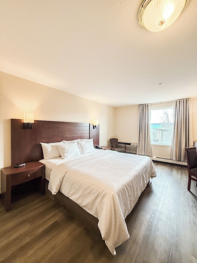 West Edmonton Mall Inn 11/55