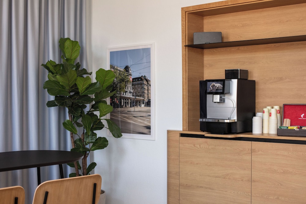 Fred Guest House Zurich Hauptbahnhof 5/50