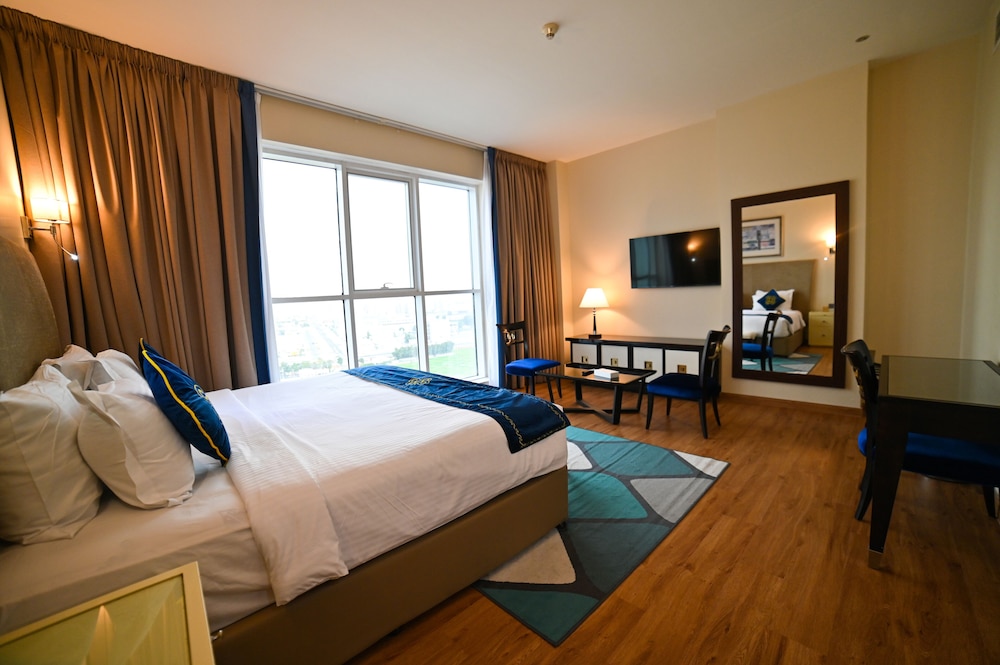 Seven Seas Hotel 20/68