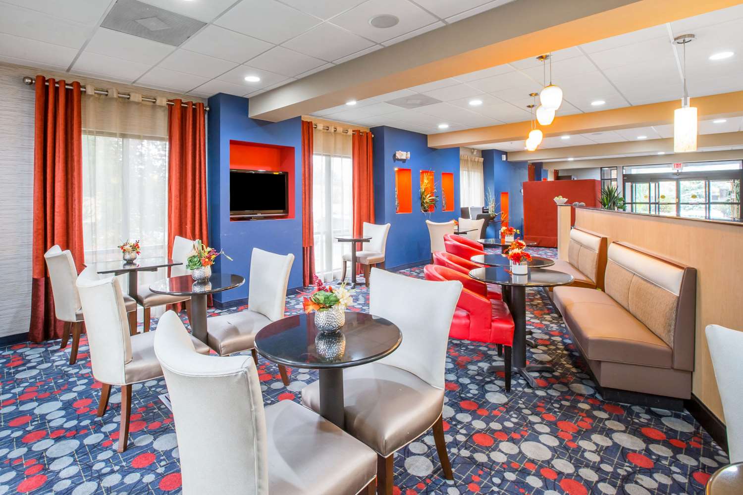 Comfort Suites Locust Grove Atlanta South 17/25