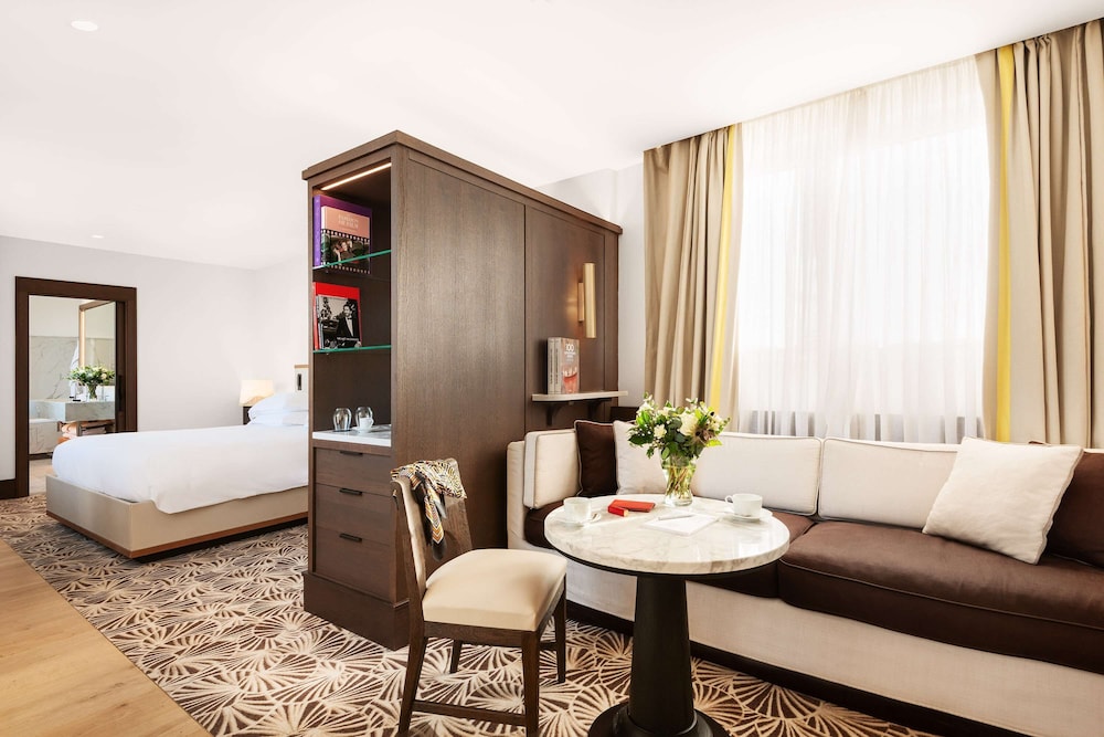 Hyatt Paris Madeleine 47/72