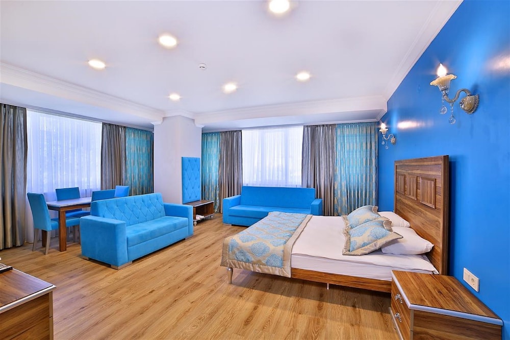 The Hera Premium Hotels 18/49