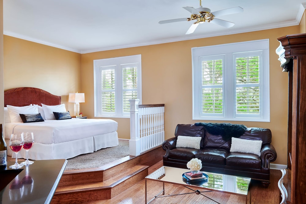 Inn At Carnall Hall 30/45