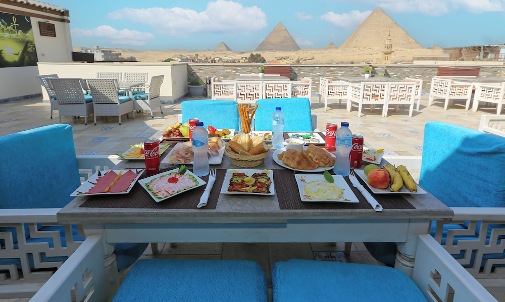 Pyramid Edge Hotel 42/53