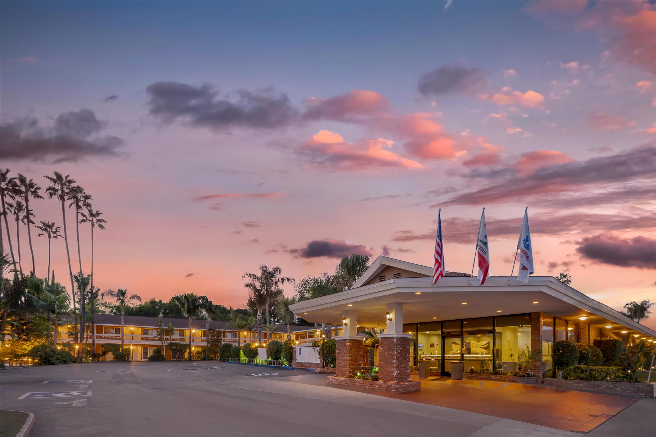 Best Western Plus Carriage Inn 4/78
