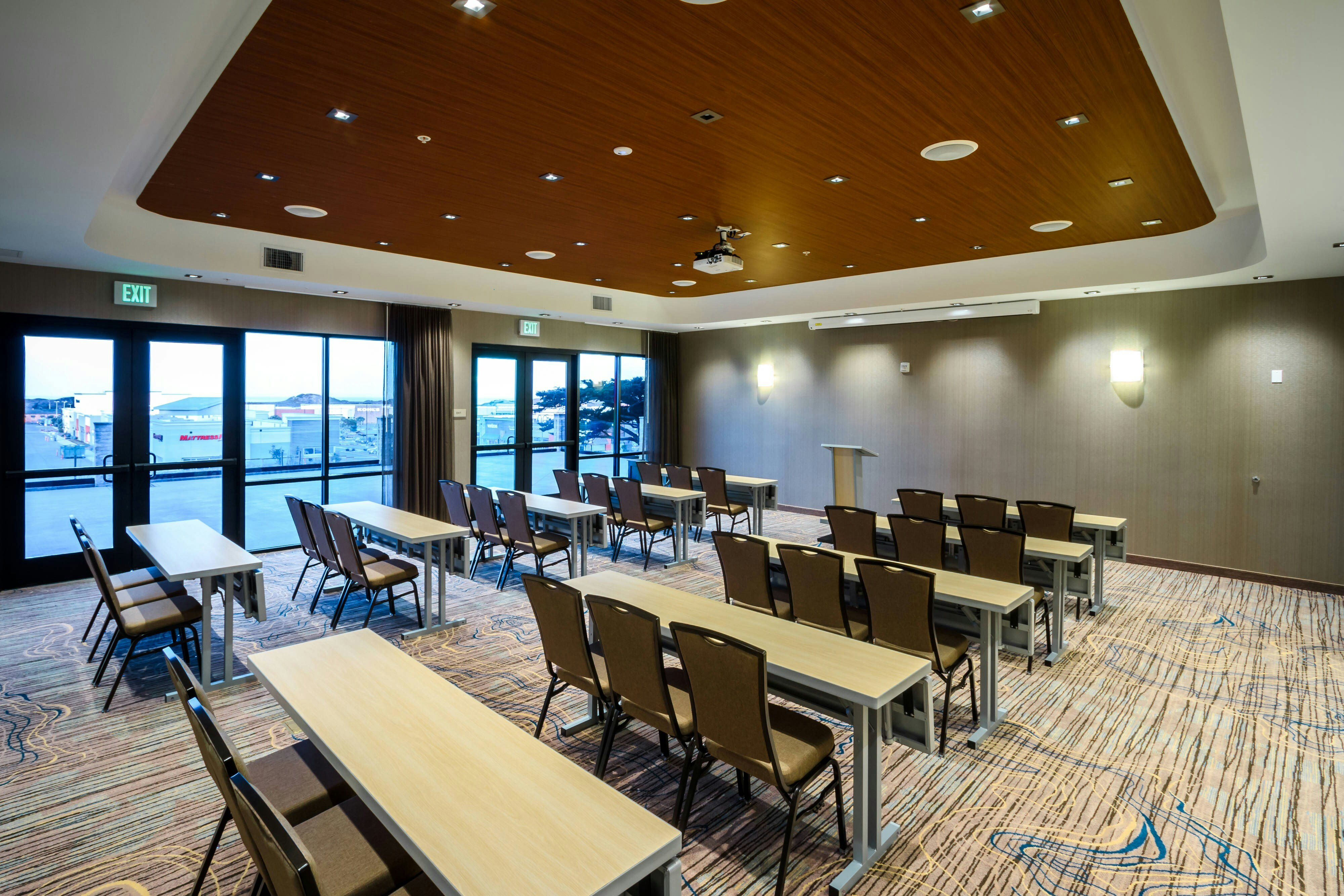 Springhill Suites By Marriott the Dunes On Monterey Bay 45/49