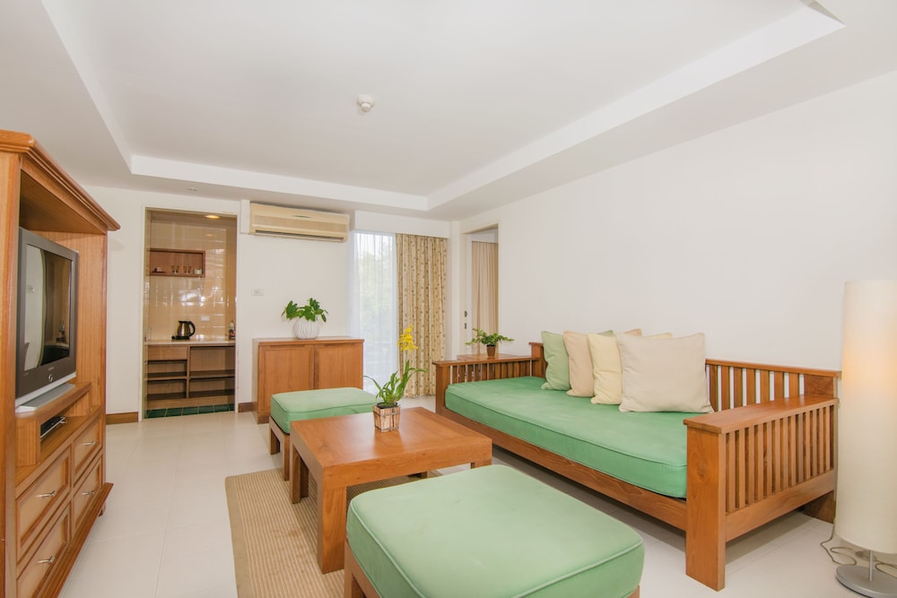 Veranda Lodge 28/30