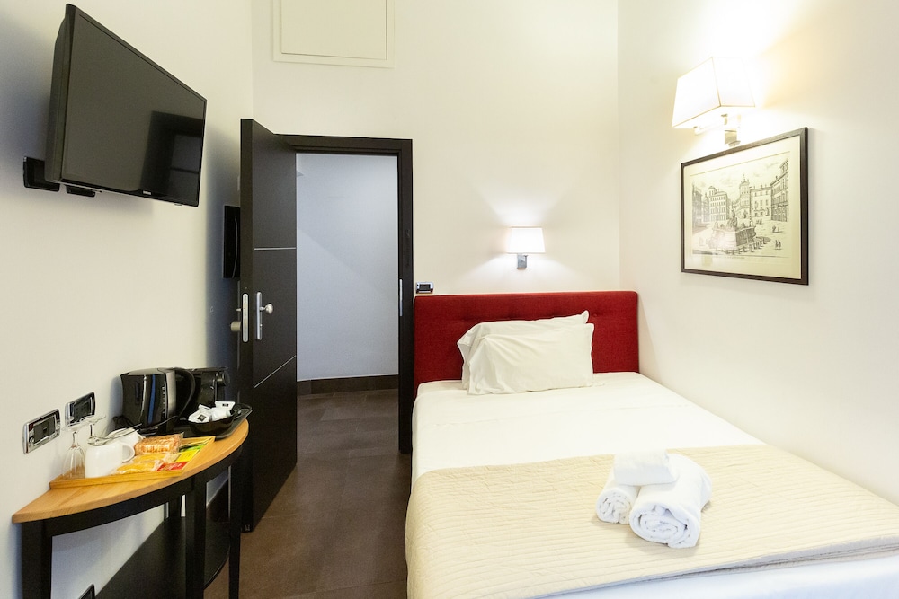 غرفة اقتصادية صغيرة بسرير مزدوج، SUITINN 19 HOTEL 3/4