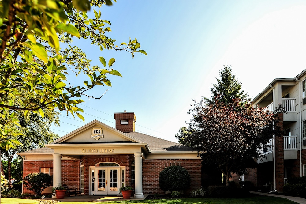 Hilton Vacation Club Varsity Club South Bend, IN in MISHAWAKA - IN