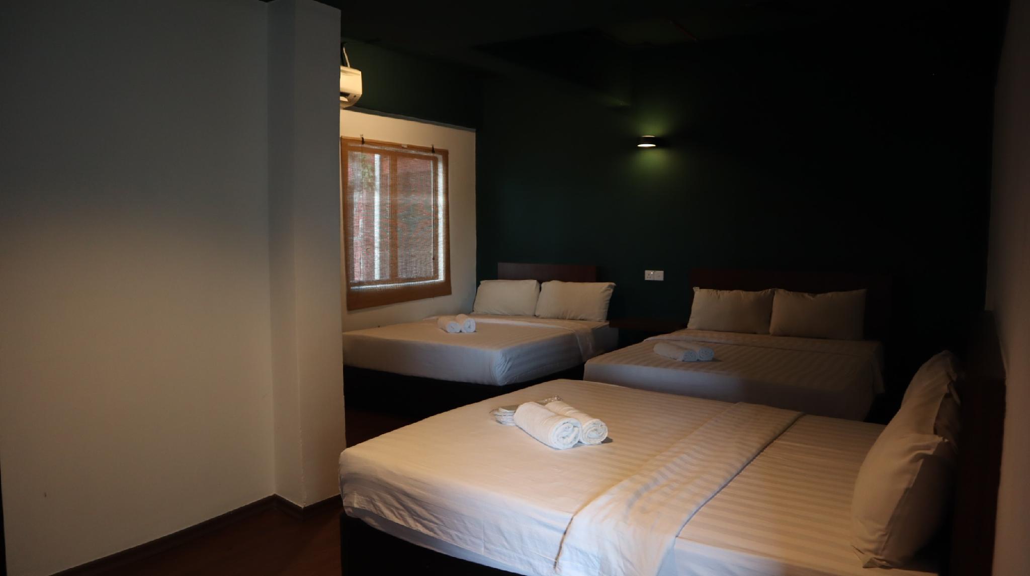 Room V @ Kluang Parade 19/40