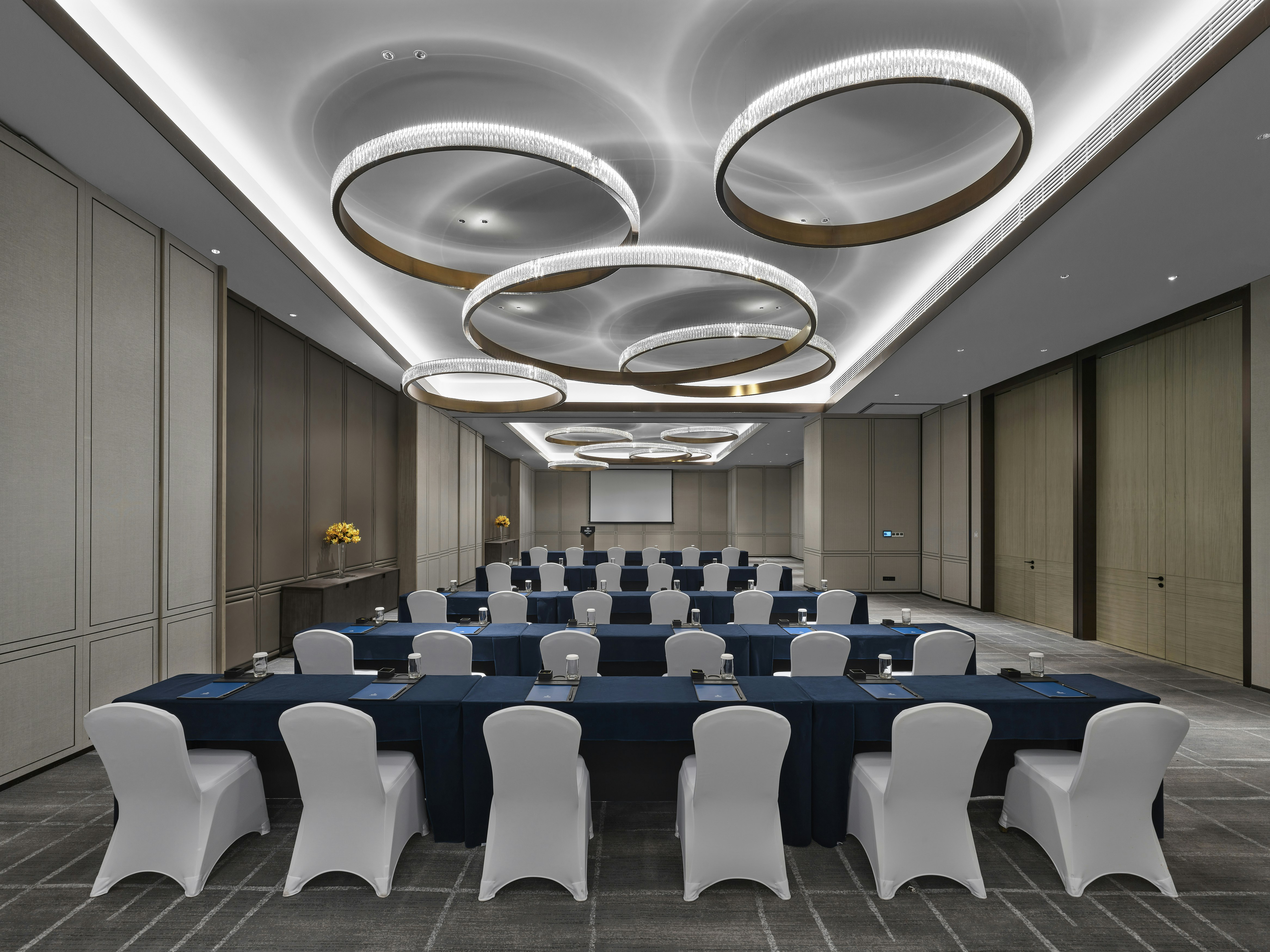 Hilton Zhuji 38/50