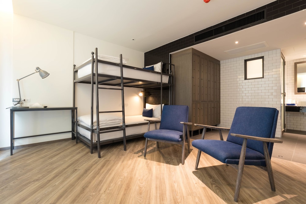 Klub Hotel Bangkok 43/65