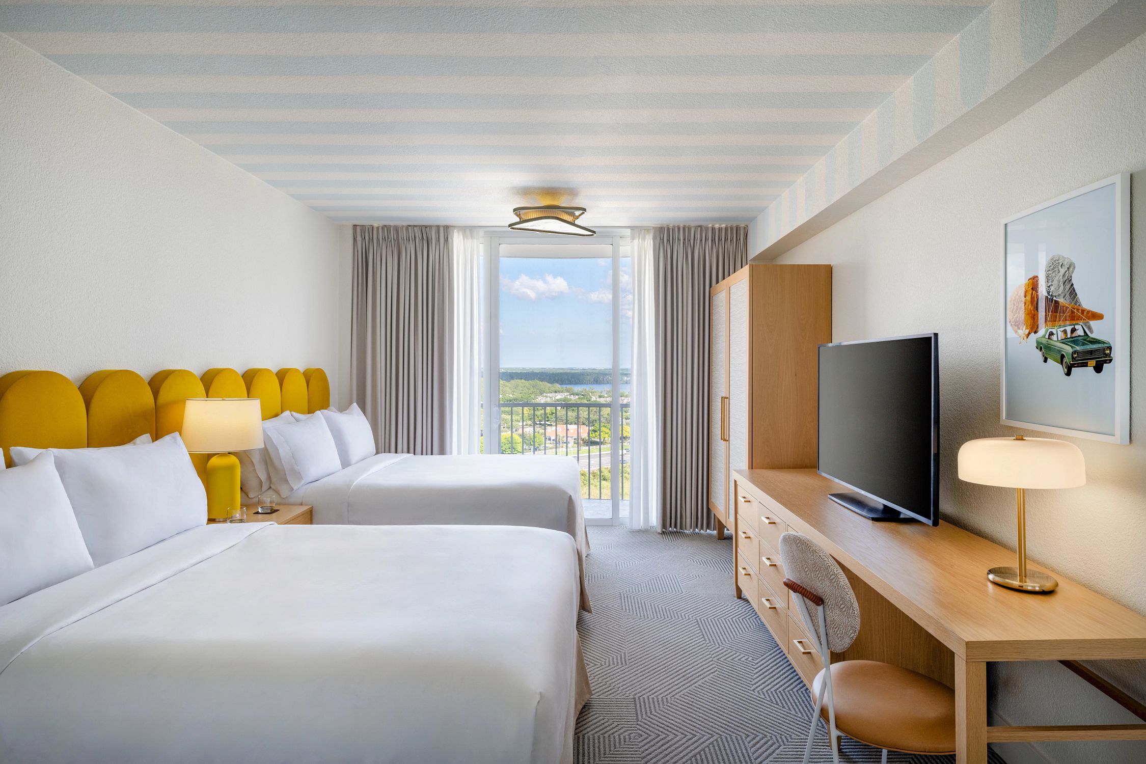 Lanai, 2 Queen Beds, Garden View