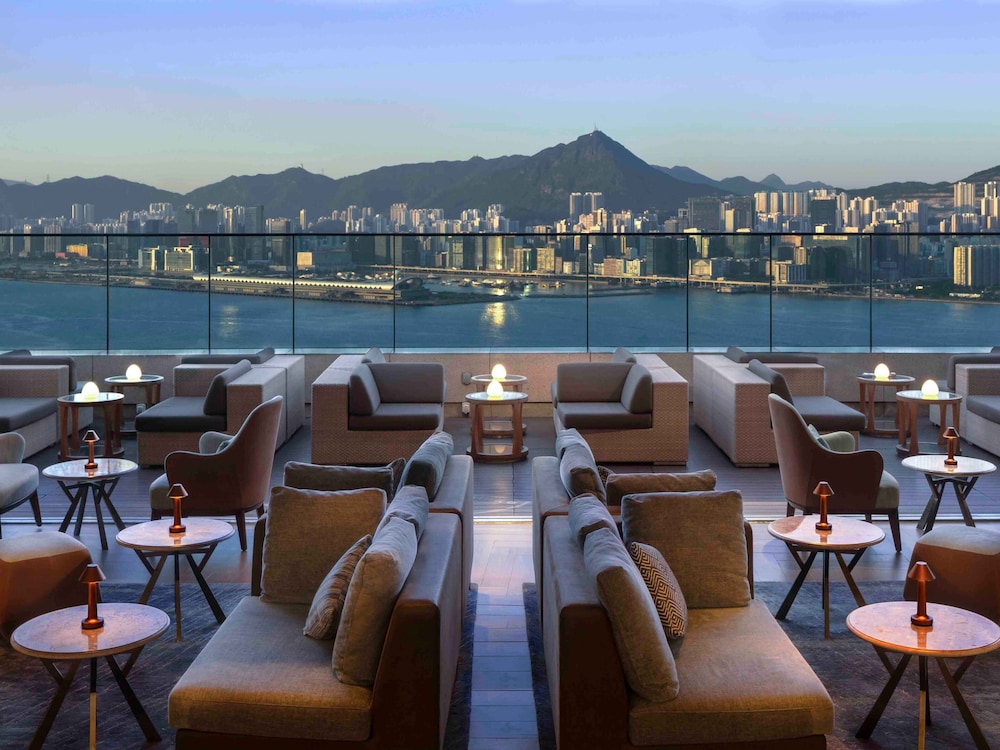 East Hong Kong Hotel 50/64