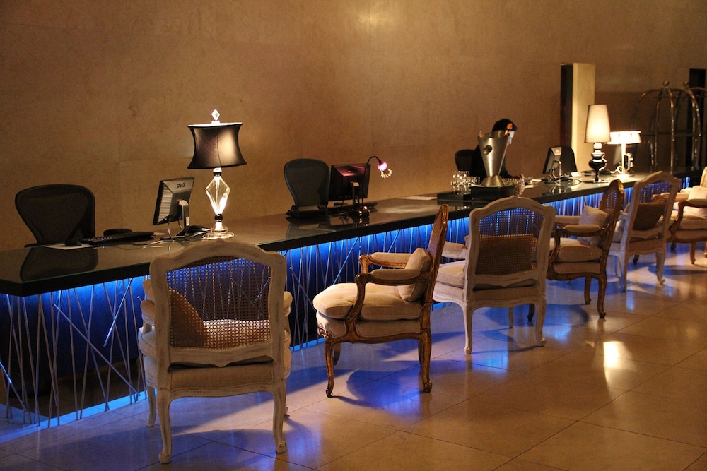Hotel Unique 31/33