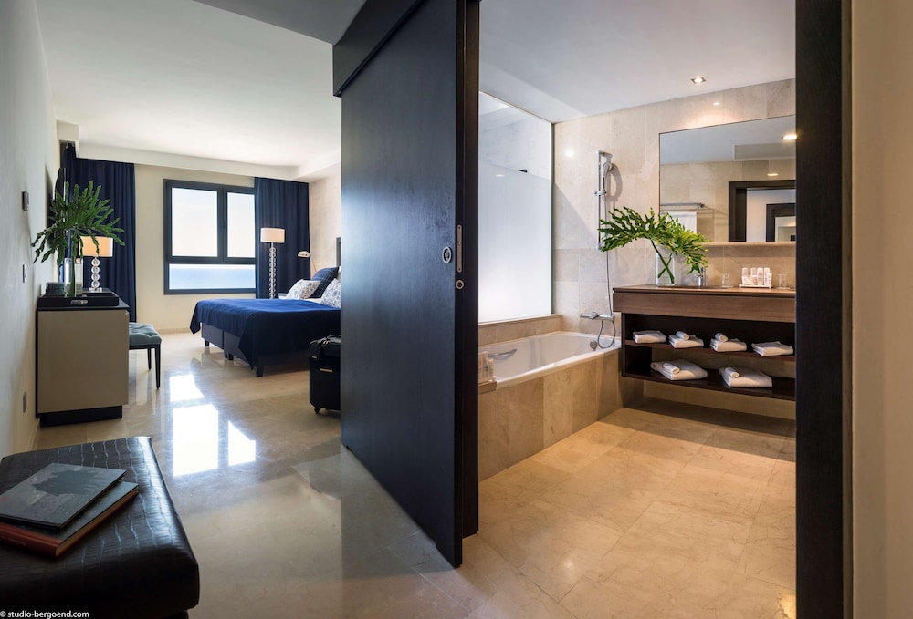 Radisson Blu Resort Gran Canaria 10/82