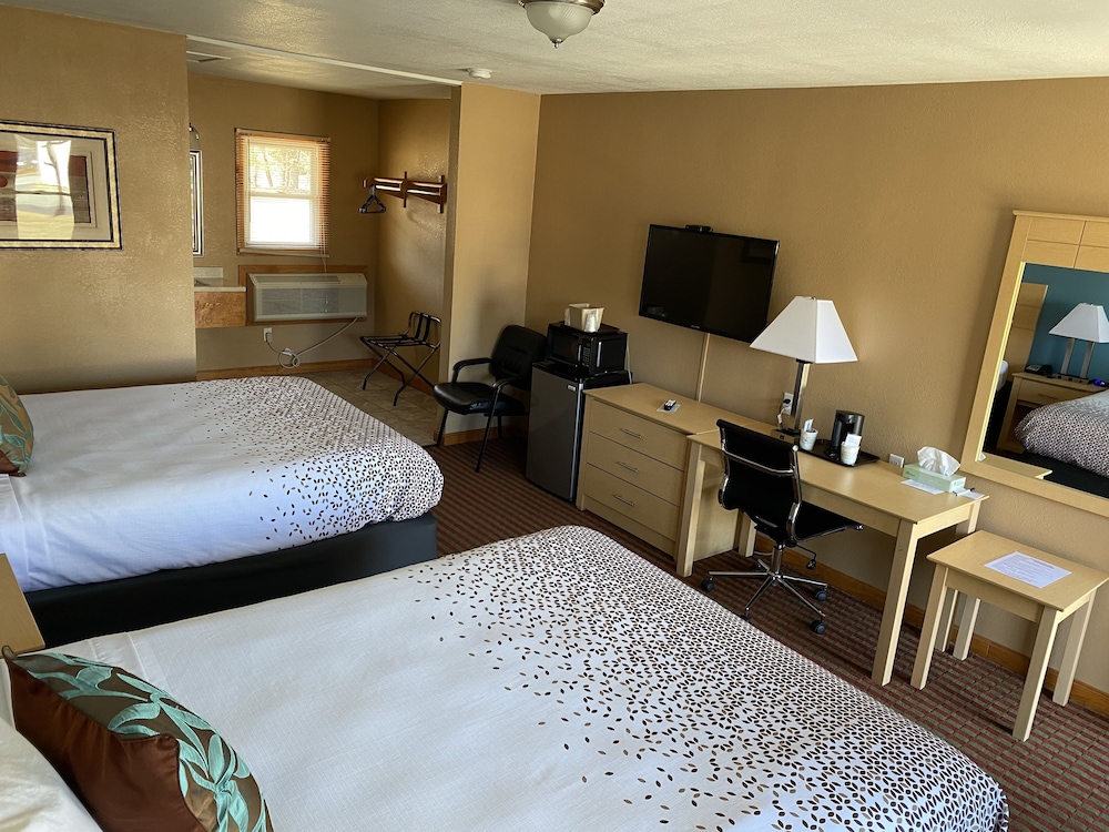 QUIET CORNER INN 17/53