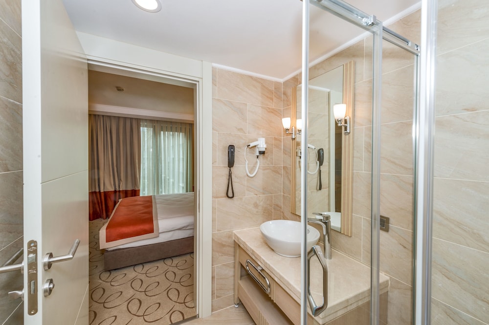 MARE PARK HOTEL 62/64