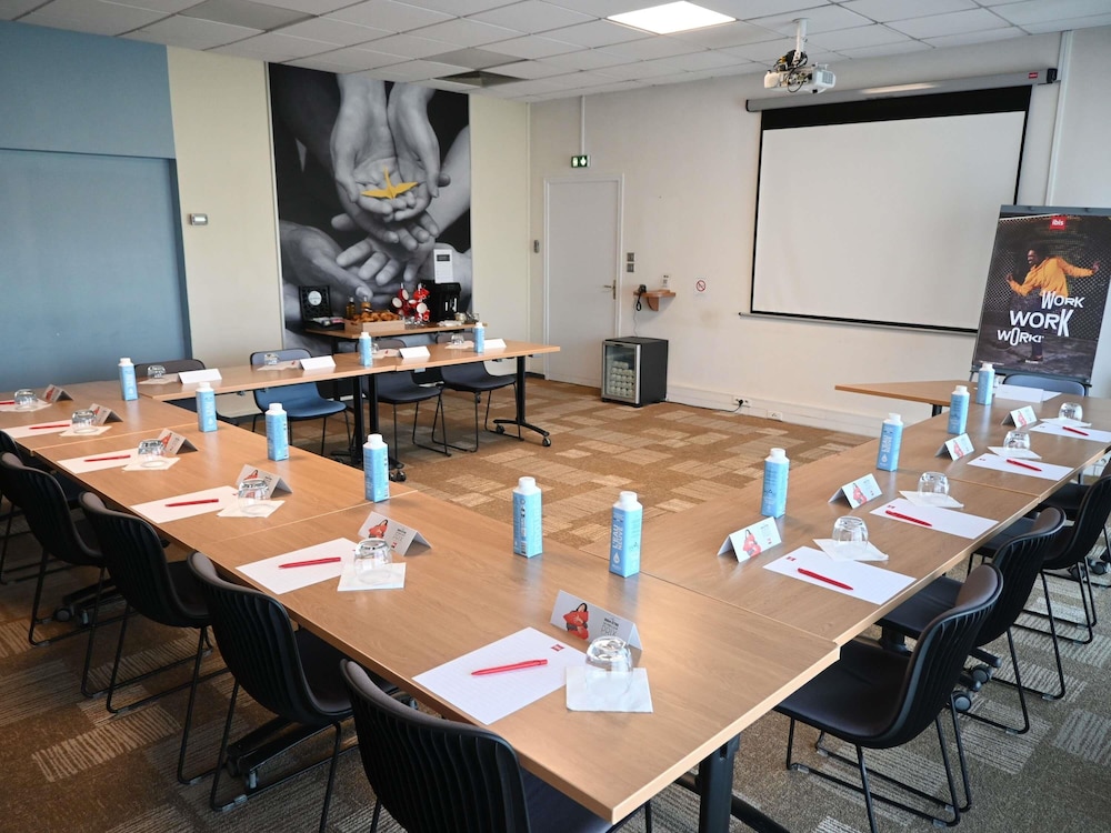 Ibis Laval Le Relais D'armor 37/50